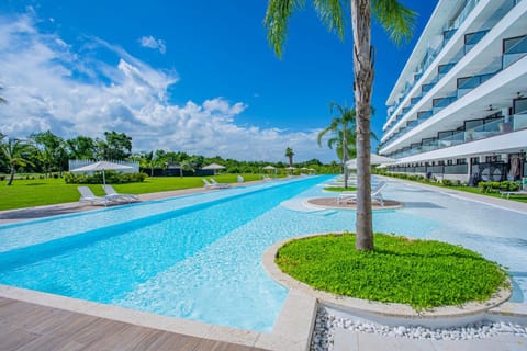 Property building, Garden, Garden view, Pool view
