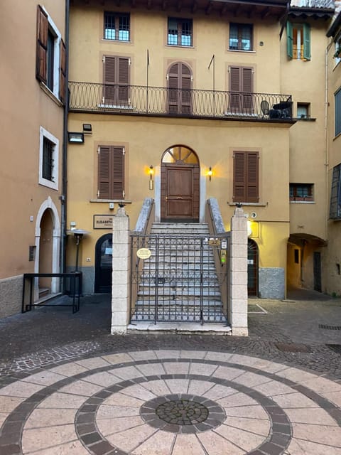Appartamento Antico Teatro Apartment in Salo