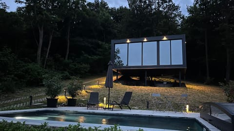 Property building, Swimming pool