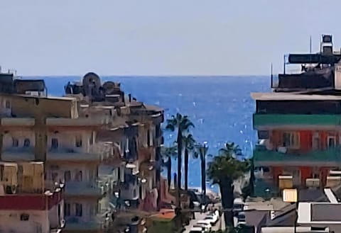 City view, Sea view