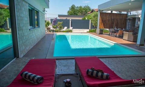 Pool view, Swimming pool, sunbed