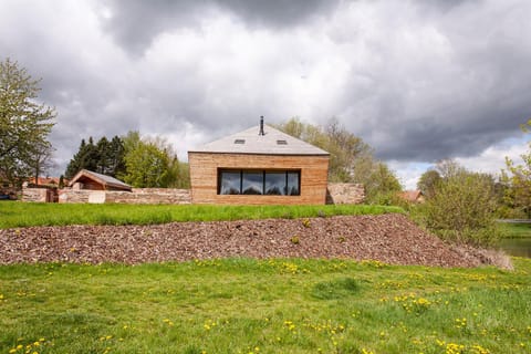 Property building, Natural landscape