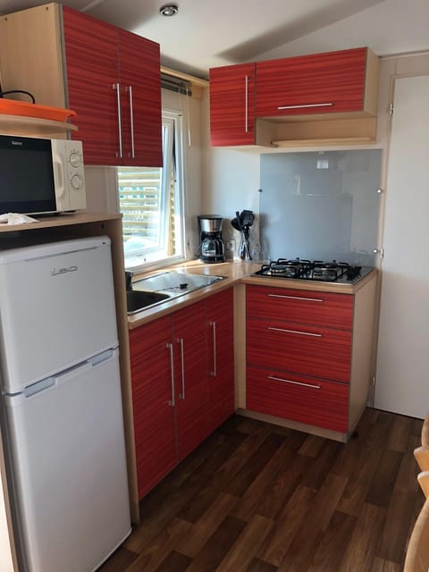 Mobilhome A16 Au phare d Opale Campground/ 
RV Resort in Le Portel