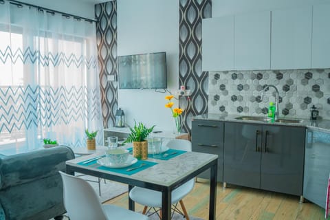 Kitchen or kitchenette, Living room, Dining area