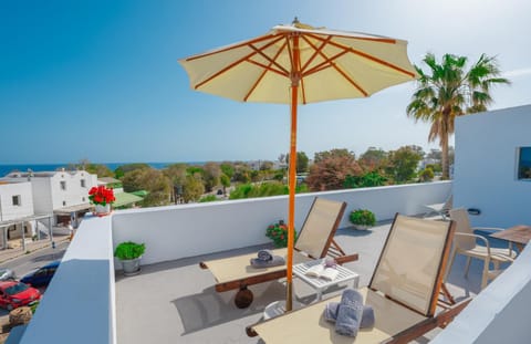 SantoriniNY Hotel in Perissa