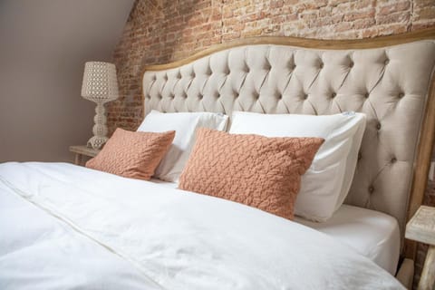 Bed, Photo of the whole room, Bedroom, bunk bed