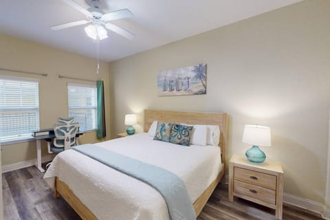 207 - Palms of Treasure Island House in Treasure Island