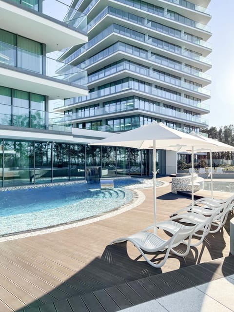 Property building, Swimming pool