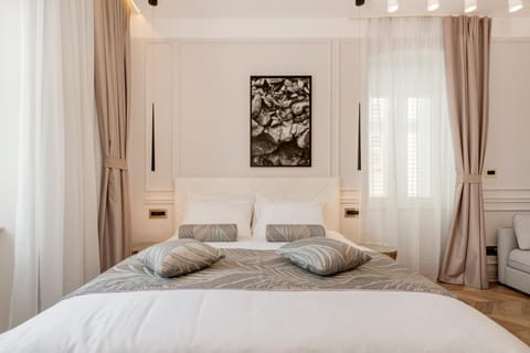 Luxury Rooms L'Avenue 2 Split Bed and Breakfast in Split