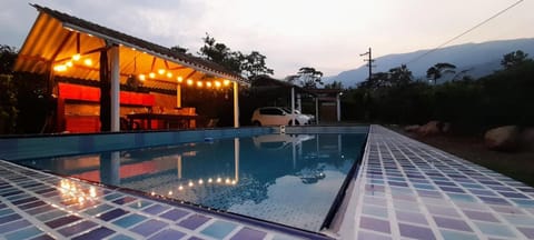 Mountain view, Swimming pool