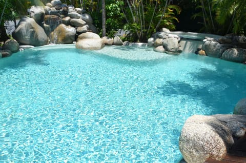 BBQ facilities, Balcony/Terrace, Area and facilities, Swimming pool