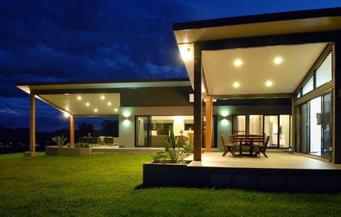 Facade/entrance, Night, BBQ facilities, Garden, Balcony/Terrace