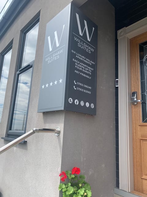 Property building, Facade/entrance, Property logo or sign