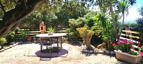 BBQ facilities, Garden