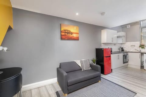 Luxury Living - Lovely 1 Bedroom Apartment Apartment in England