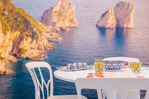 Day, Summer, Coffee/tea facilities, Decorative detail, Dining area, furniture