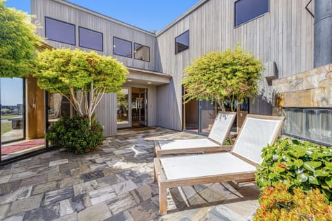 Da Yaya House House in Sonoma County