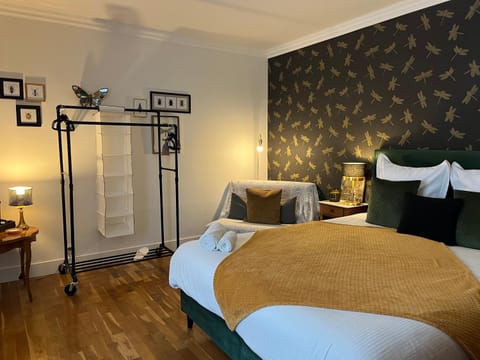 Le prieuré de Saint Thibault Bed and Breakfast in Lagny-sur-Marne