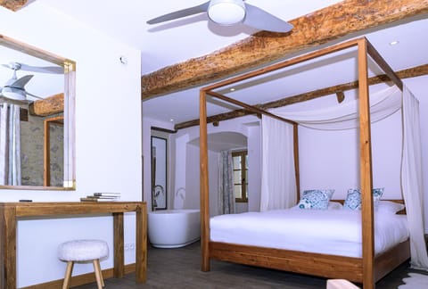Bed, Bedroom, Bath