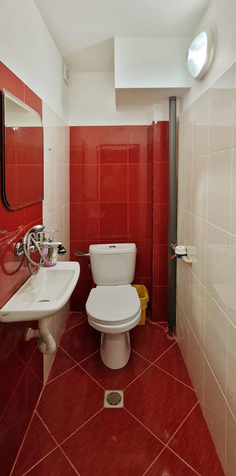 Shower, Toilet, Bathroom