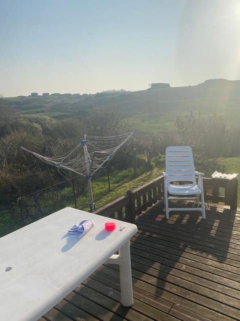 Mobilhome bordure de mer Campground/ 
RV Resort in Le Portel