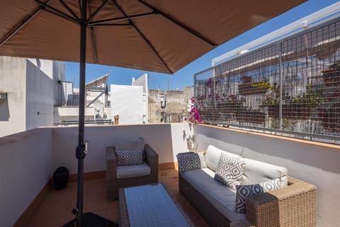 Off site, Balcony/Terrace