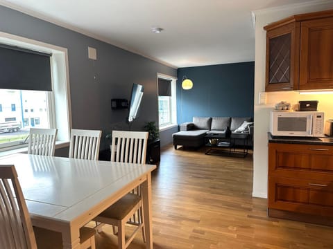 Living room, kitchen
