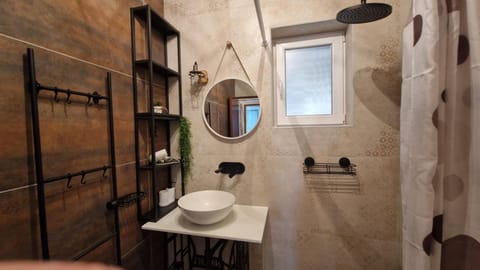 Apartment Vjera Apartment in Tisno