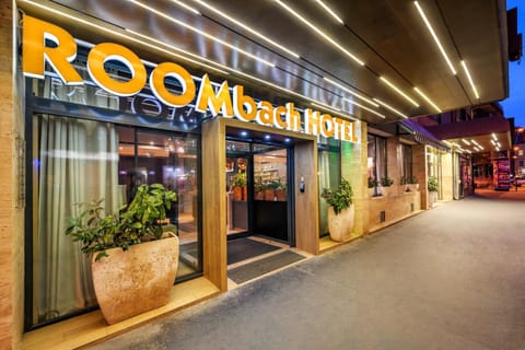 Property building, Facade/entrance, Night, Property logo or sign, On site, Text overlay, Street view
