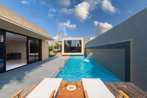 Pool view, Swimming pool