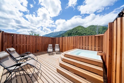 Hot Tub, View (from property/room), Mountain view, Pool view, Open Air Bath