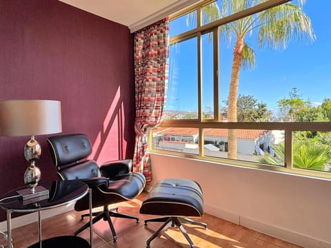 View (from property/room), Living room, Seating area