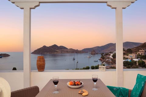 Balcony/Terrace, Location