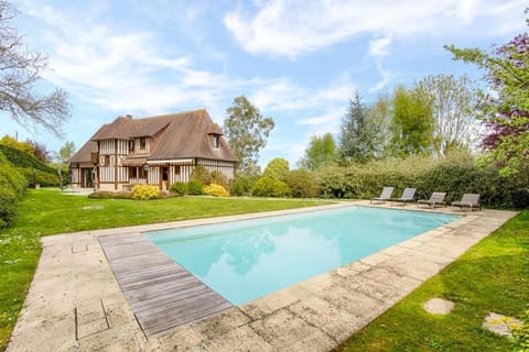 Home Suite Home avec Piscine centre Deauville 5BR/10P Apartment in Deauville