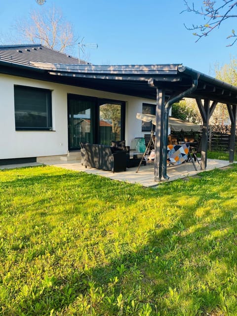 Property building, Garden