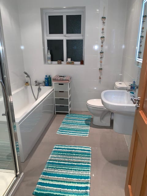 Sean and Janes - Clare Court Vacation rental in Ballycastle