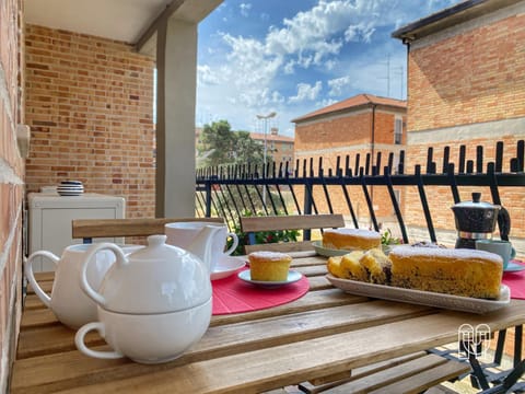 Coffee/tea facilities, Balcony/Terrace