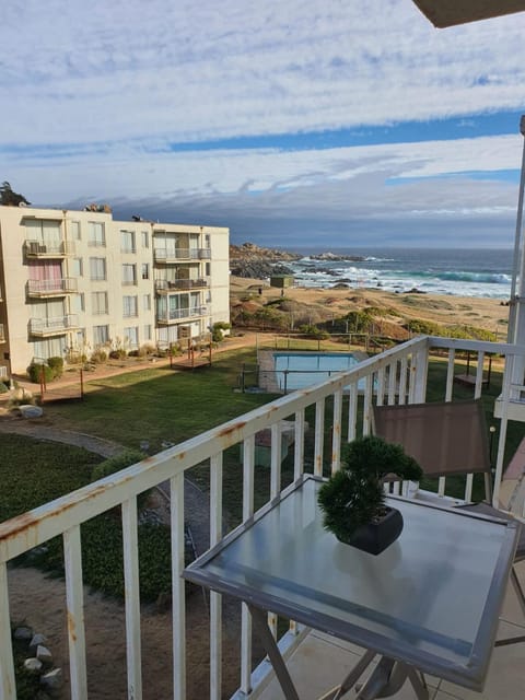 Balcony/Terrace, Sea view, Swimming pool