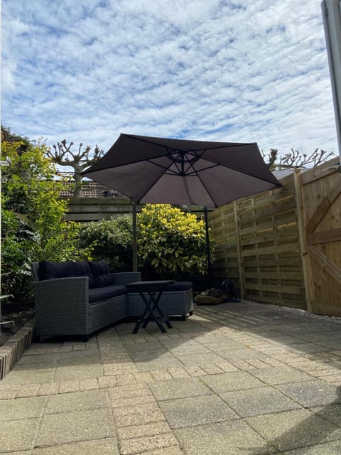 Day, Garden, Garden, Balcony/Terrace, Balcony/Terrace, Garden view