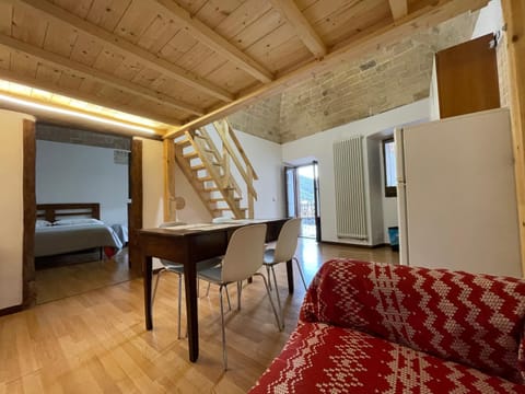 PIAZZETTA DEL FORNO GRAZIOSO BILOCALE ad ASSERGI Apartment in Abruzzo