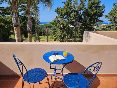 Patio, Day, View (from property/room), Balcony/Terrace