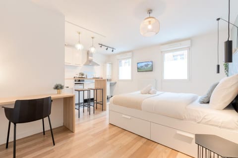 Wazemmes - Functional studio with parking space! Apartment in Lille