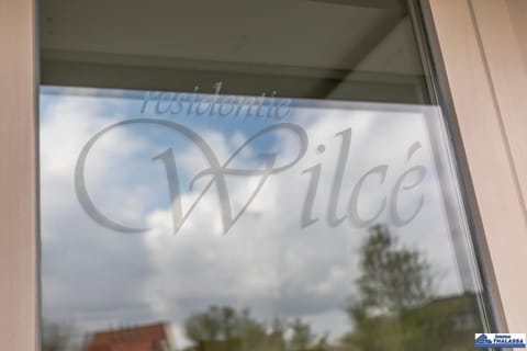 Wilcé 0102 - 3 bedrooms 8p - located Sint Idesbald gastronomic centre Apartment in De Panne