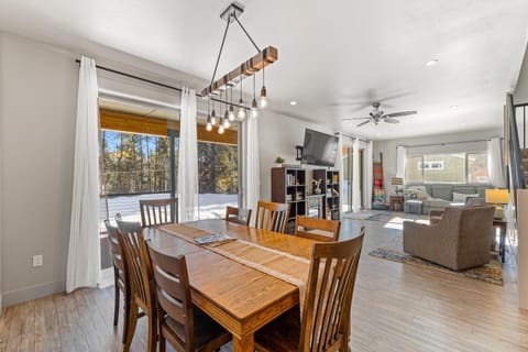 Fun Amok by Casago McCall - Donerightmanagement House in McCall