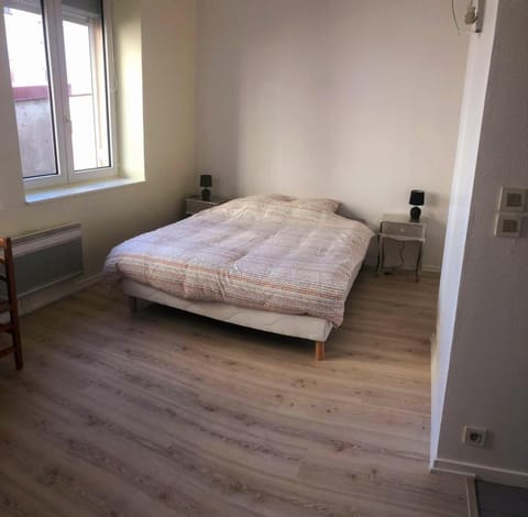 Le Comtois, studio au calme proche de la gare Apartment in Besançon