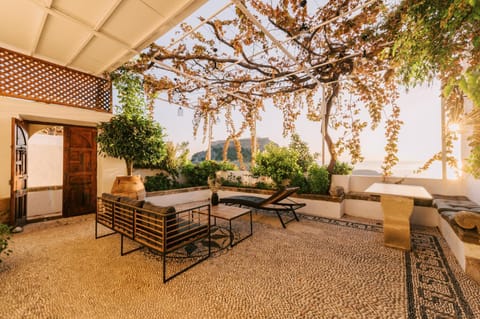 View (from property/room), Balcony/Terrace