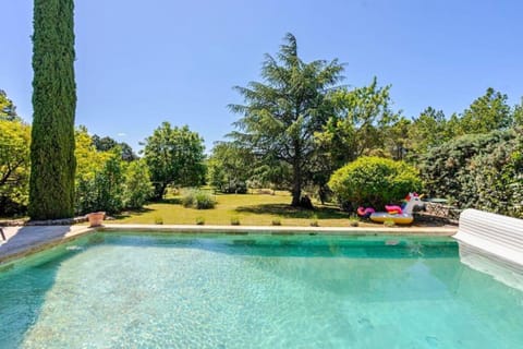 Day, Natural landscape, Garden, Garden, Garden view, Pool view, Swimming pool, sunbed