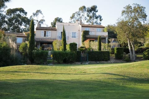 Charmantes Haus im Golf Club Saint Tropez House in Gassin