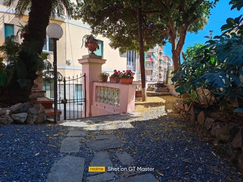 Villa Arcobaleno Rondò Garibaldi Sanremo Apartment in Sanremo