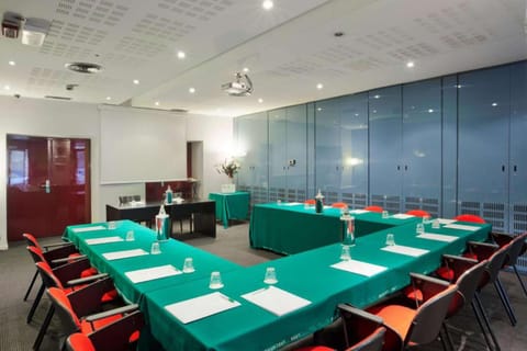 Meeting/conference room